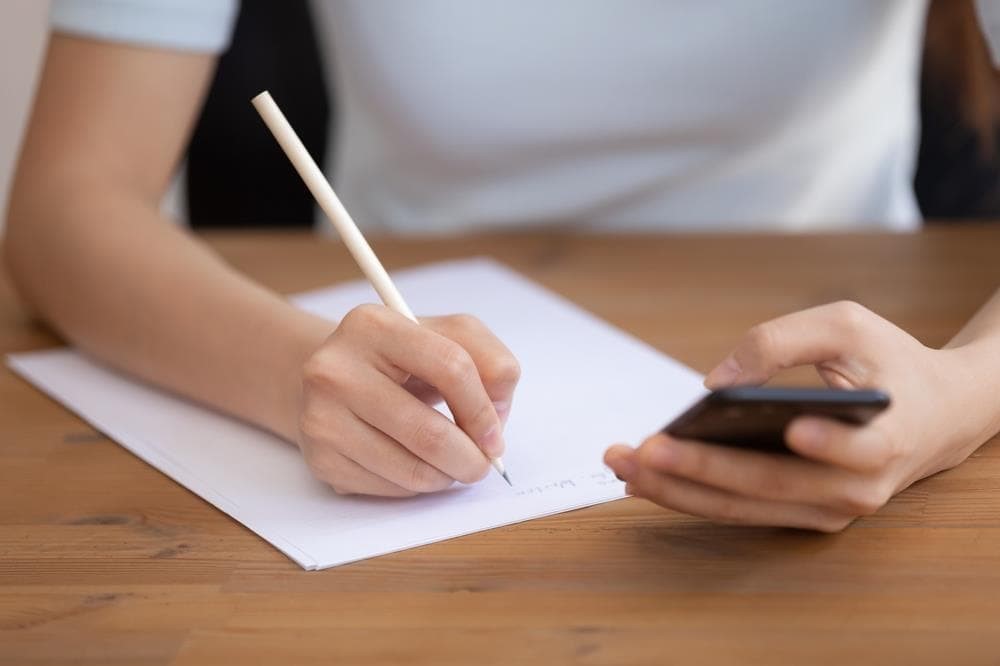 ¿Cómo mejorar tu expresión escrita en español? Consejos y ejercicios prácticos