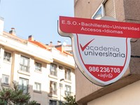 Apúntate as clases de reforzo universitario en Academia Universitaria e mellora as tuas notas