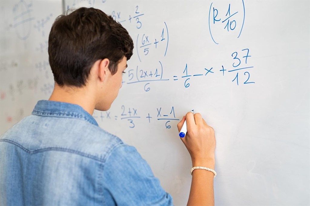 O teu fillo ten dificultades coas matemáticas? Axudámosche!